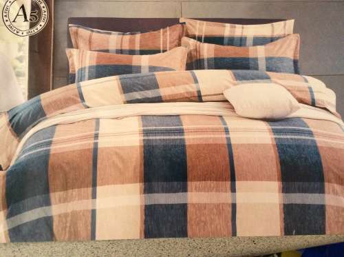 6 PIECE QUEEN SIZE COTTON FEEL DUVET COVER SET A MUST HAVE