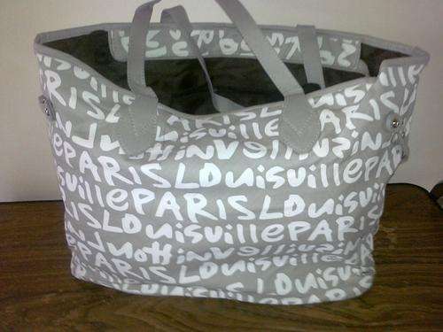 STYLISH BIG NAPPIE BAG PERFECT FOR ANY MUM!!!!!!!!