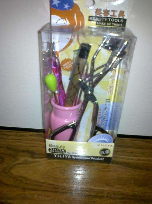 7 Beauty Tools Kit - A MUST HAVE FOR EVERY WOMEN!!!!