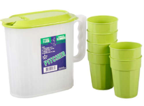 PLASTIC 2L JUG WITH 6 GLASSES PERFECT FOR SUMMER PICKNIKS!!!!!!!! comes with free jucier