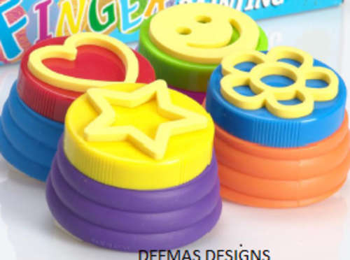 4 POTS OF FINGER PAINTING FUN FUN FUN!!!!!!!!!!