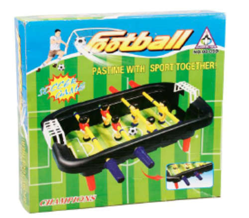 SOCCER TABLE LOTS OF FUN FOR ALL !!!!!!!!!!!!!!