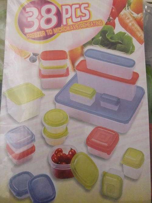 38 PIECE FREEZER TO MICROWAVE SET!!!!!