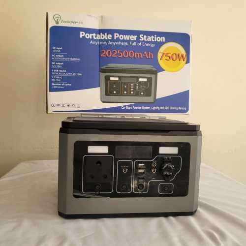 Teempeest Portable Power Station 750W second hand