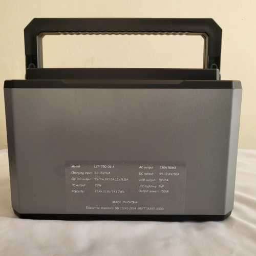 Teempeest Portable Power Station 750W second hand