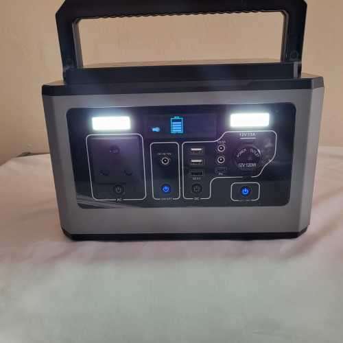 Teempeest Portable Power Station 750W second hand