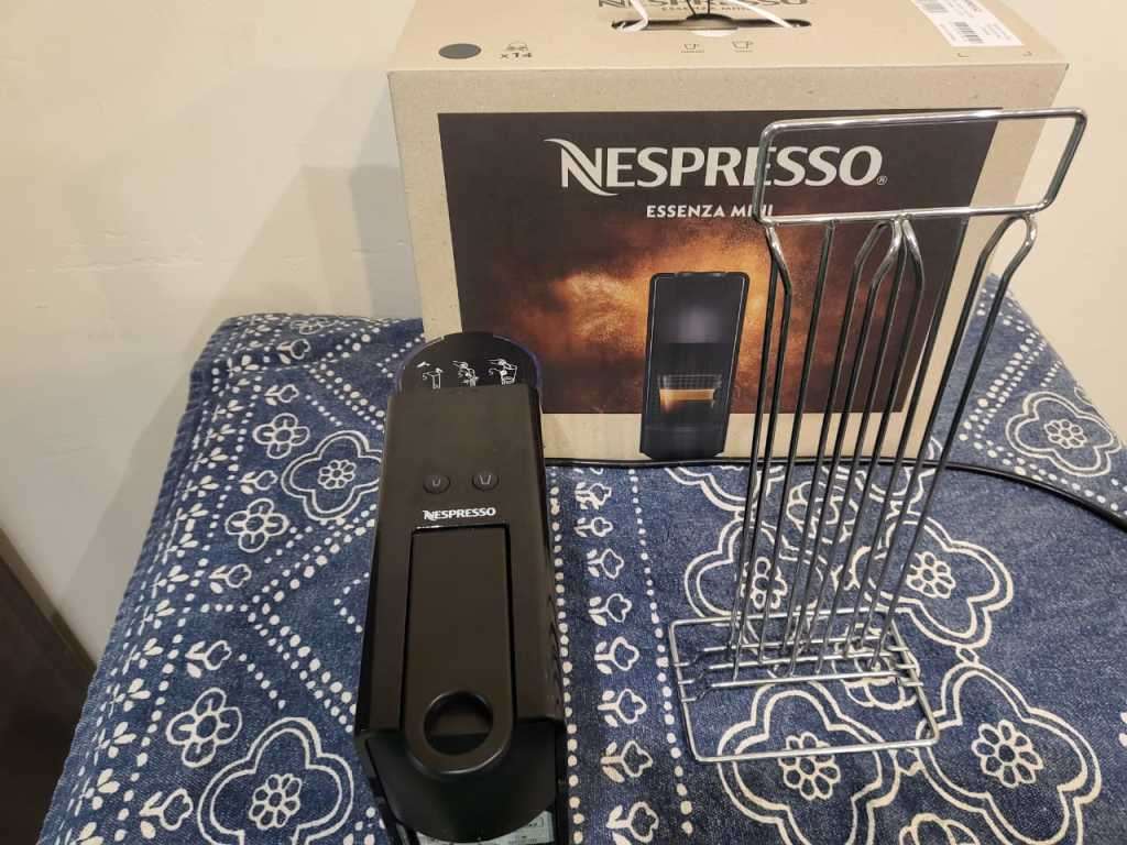 Nespresso Essenza Mini Coffee Machine ** second hand***