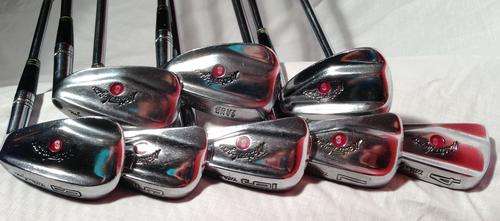 Vintage Walter Hagen Ultradyne 1972 73 Red Button On Sole - Set of Eight Irons