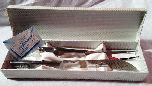 VINTAGE EETRITE STAINLESS STEEL CARVING SET