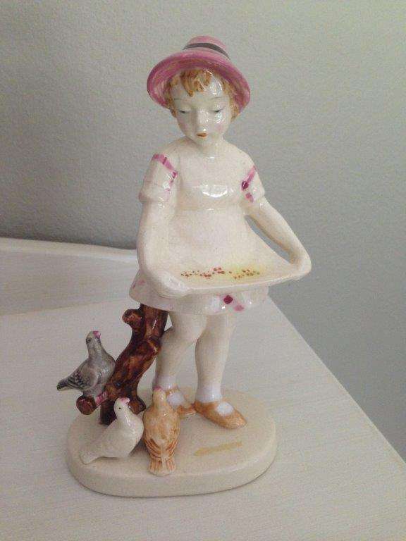 SUPERB! "FEEDING THE BIRDS" KNODE JAPAN