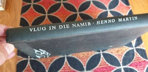Vlug in die Namib. Henno Martin.