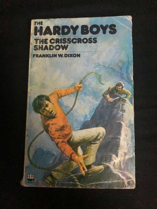 The Hardy Boys. The Crisscross Shadow. Franklin W. Dixon.