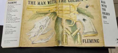 The Golden Gun. Ian Fleming.