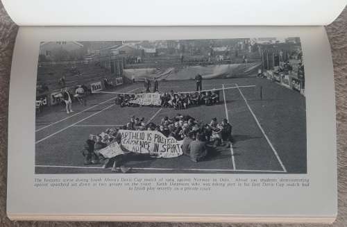 When Springboks leap the net: Story of the Davis Cup  Author: Louis Duffus