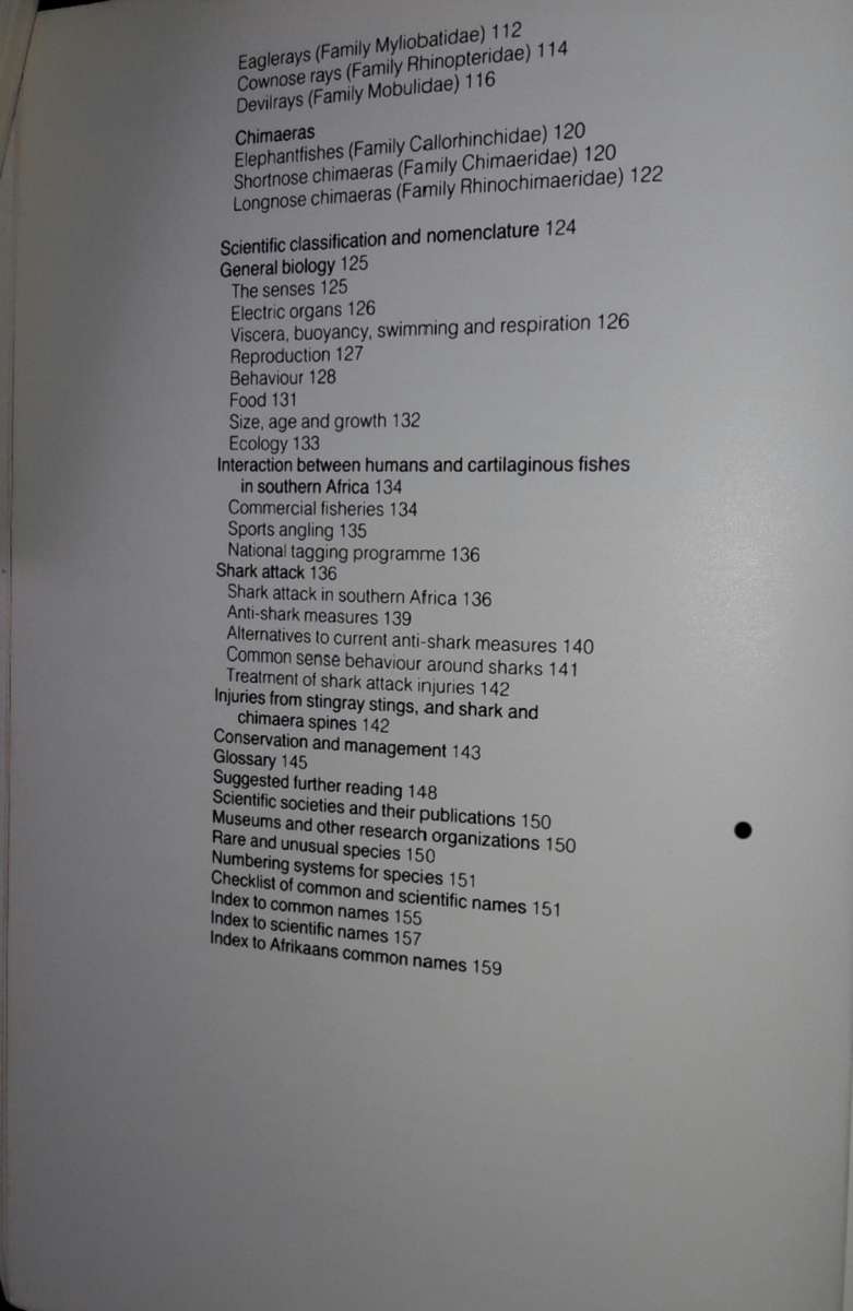 Guide To The Sharks And Rays Of Southern Africa LJV Compagno - DA Ebert - MJ Smale