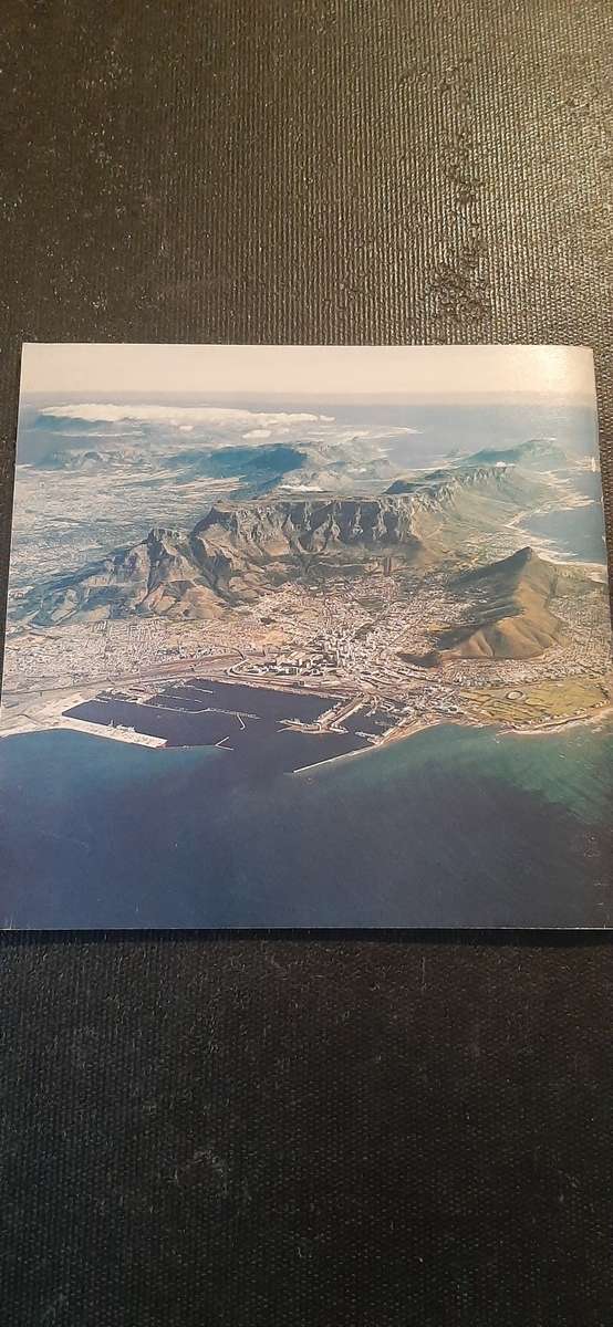 Table Mountain A Natural Wonder by Glen Moll