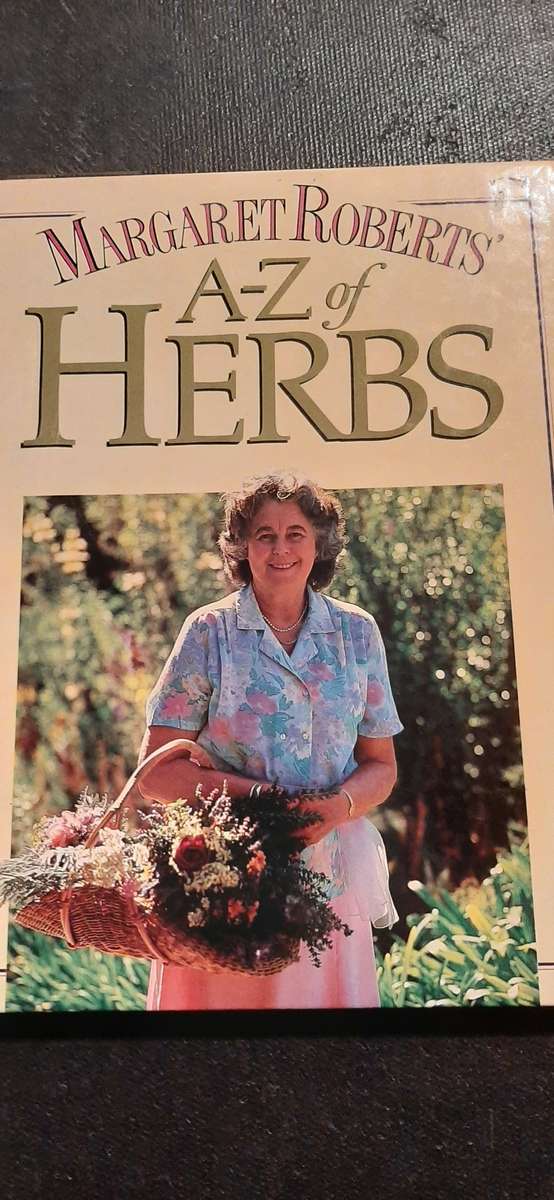 A-Z of Herbs by Margaret Roberts