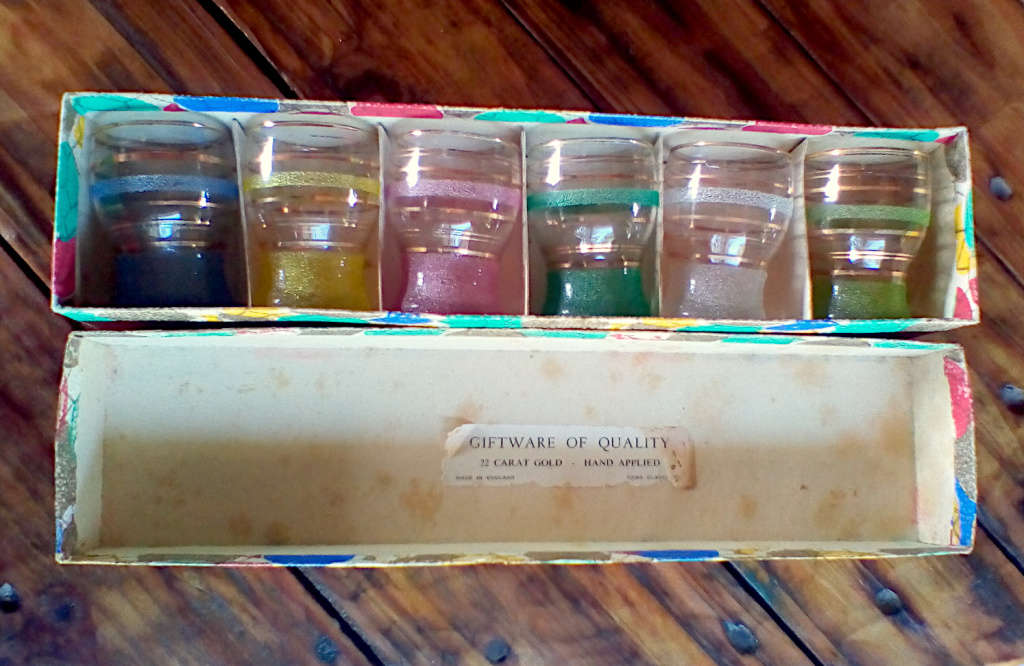 Dema gold rimmed vintage shotglasses set