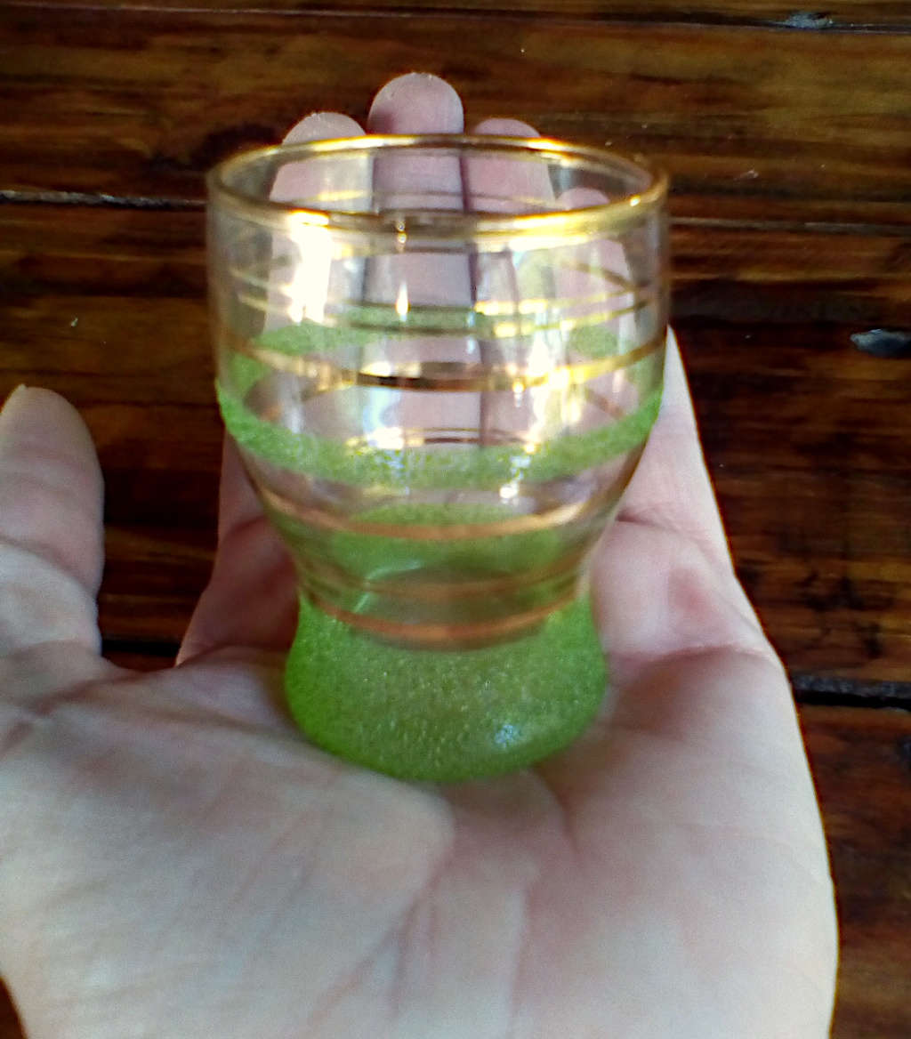 Dema gold rimmed vintage shotglasses set