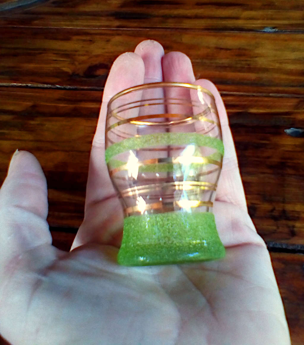 Dema gold rimmed vintage shotglasses set