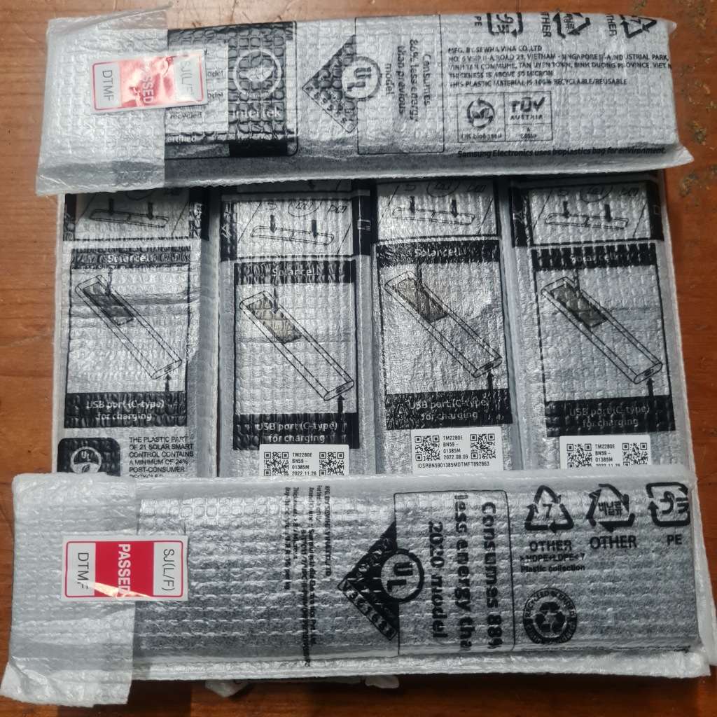 SAMSUNG 2021/22 SOLAR REMOTE CONTROL WITH VOICE CONTROL