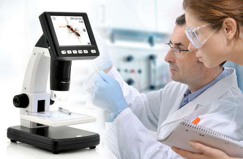 3.5 Inch LCD Digital Microscope - 5.0 Megapixel Image Sensor, 20x to 500x Magnification, Micro SD
