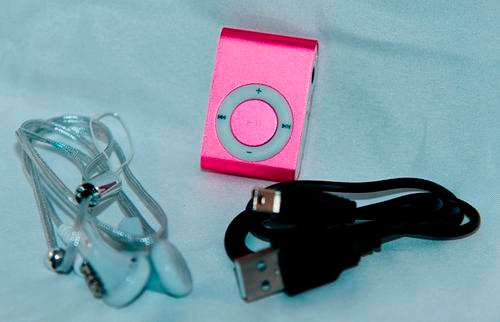 2GB Portable Mini Shuffle MP3 Player