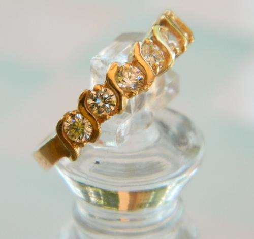 9K yellow gold  CZ  Ring .Size L{ 6}