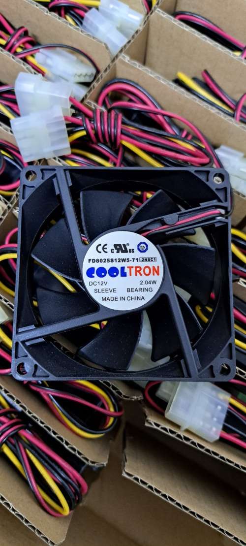 80 mm 12volt fans
