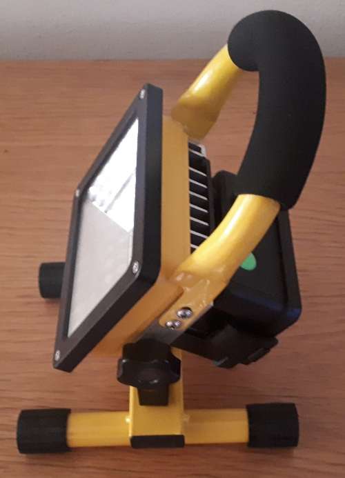 30W LED RECHARGEABLE FLOODLIGHT