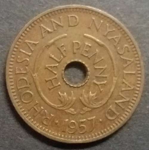 RHODESIA  & NYASALAND 1957 HALF PENNY / 1/2P