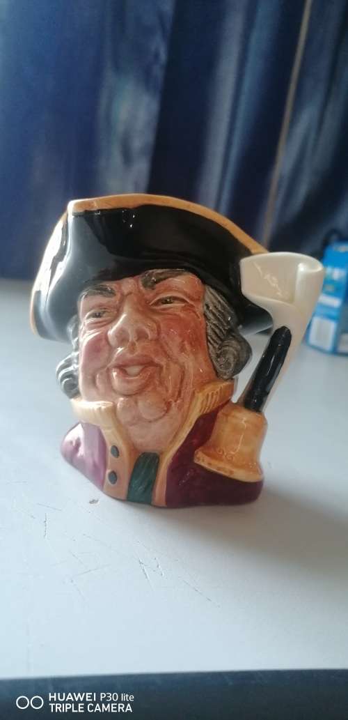 Royal Doulton Tobi cups `Town crier`