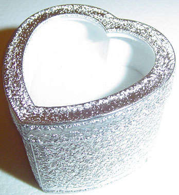 42 x 34 mm Heart-shape Dazzling Plastic Ring Box in Silver
