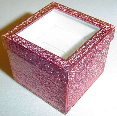 42 x 35 mm Square Dazzling Plastic Ring Box in Pink