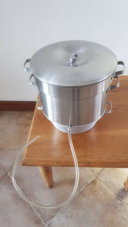 Fruit Steamer Saucepan combination. 4x piece set: