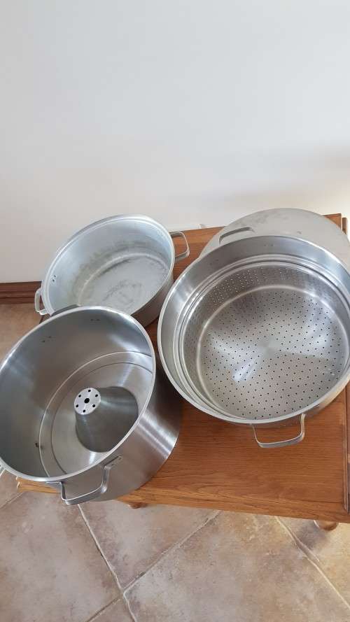 Fruit Steamer Saucepan combination. 4x piece set: