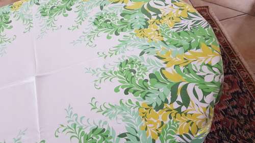 Round Cotton Table Cloth in floral design  green and white colours: Round - diameter 154cm,