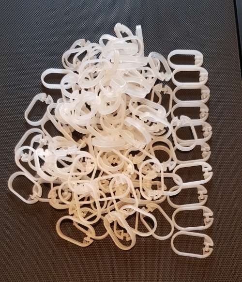 Plastic Shower Curtain Rings/Hooks with clip lock.     124x rings    Length 5cm.
