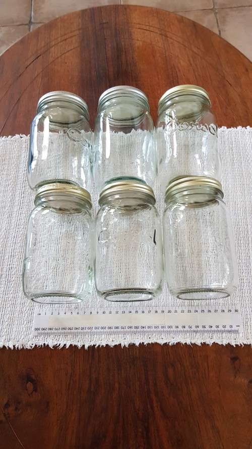 Consol Preserve Jars. Consists of 6x Standard 1 Litre Glass jars with metal screw top lids