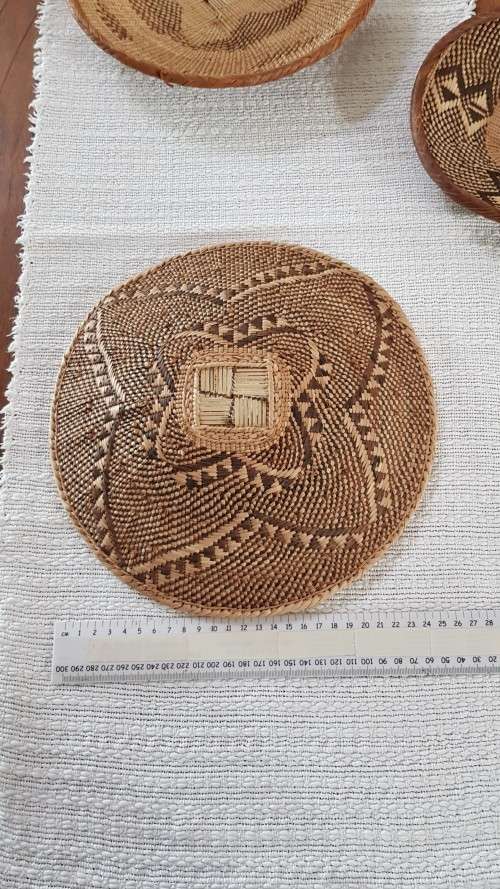 African Binga baskets. Set of 3x baskets, handmade with natural materials.