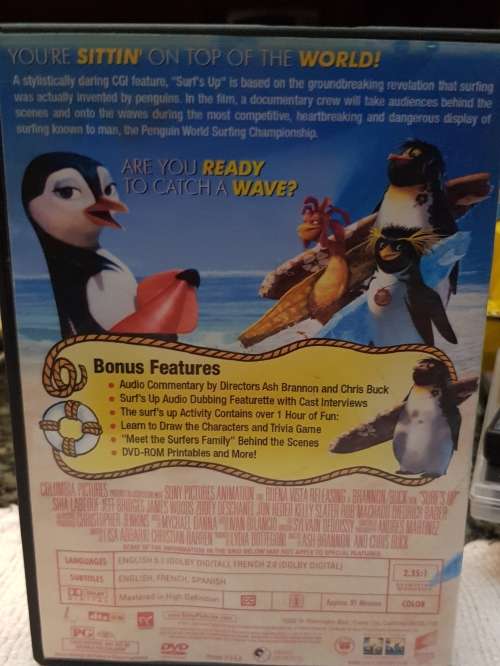 Kids DVD   Surfs Up, a Major Ocean Picture. Good, clean condition.