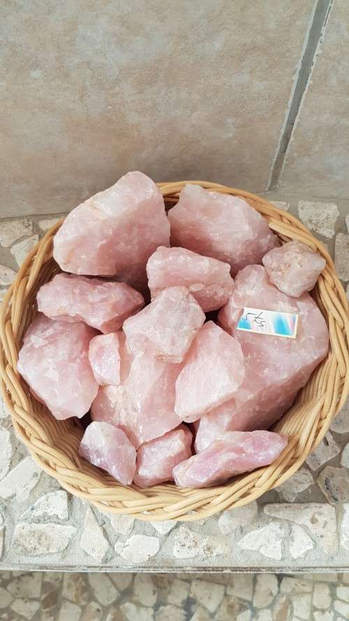 Rough Natural Pink Rose Quartz - Basket with various pieces.