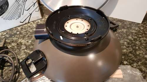 Philips Electrical Wok 1100W in original box.  Model No. HD4335,