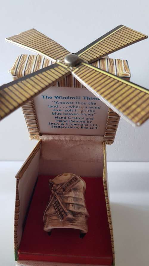 A collectors windmill thimble in original presentation box. Made in England.