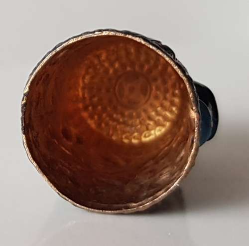 A Vintage collectors metal thimble. The Portuguese Rooster