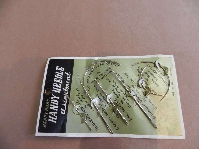 Vintage assortment of repair and upholstery needles. Carpet, upholstery, curved mattress, sail etc.