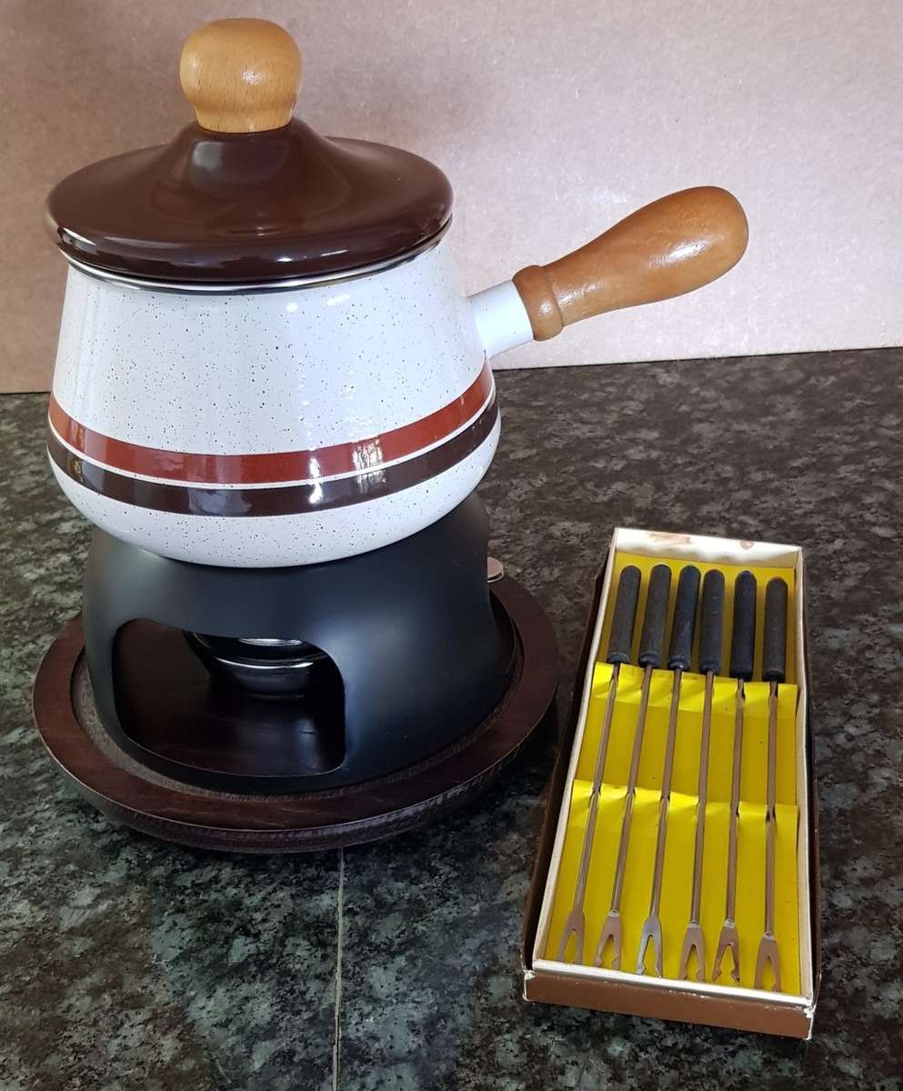 Fondue Set. Beautiful Enamel Fondue pot and lid in white with brown trim