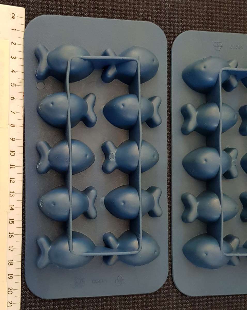 Silicone Ice Cube Trays 2x in blue with fish design for ice cubes.