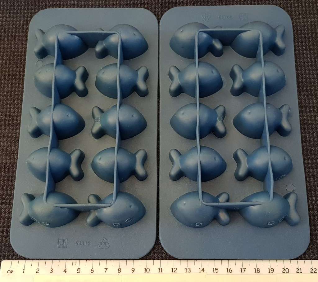 Silicone Ice Cube Trays 2x in blue with fish design for ice cubes.