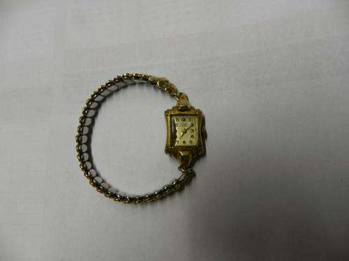 Ladies Avia wind-up wrist watch.  c1950